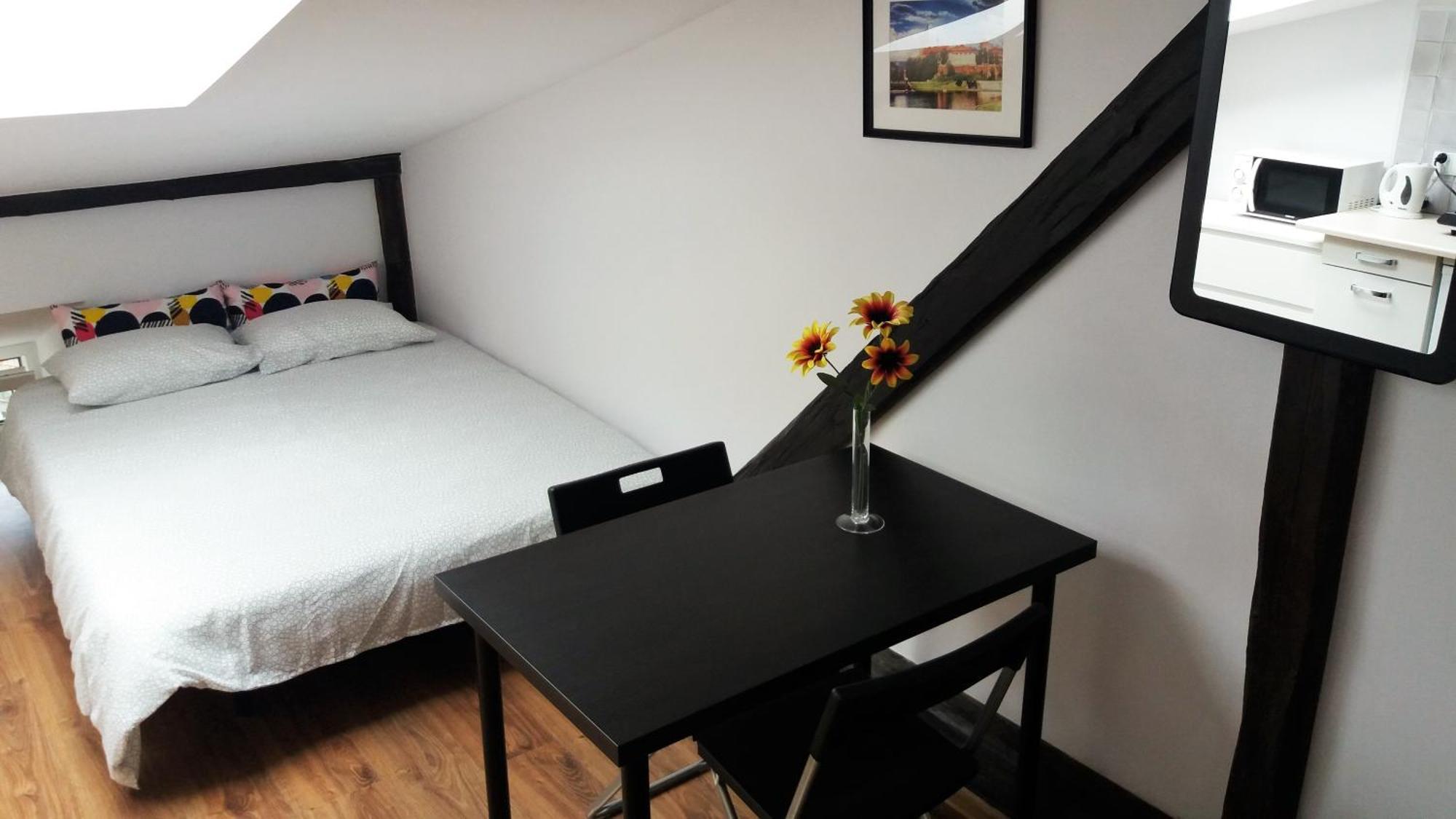 Nice Attic Studio Close To Old Town Air Conditioning - Klimatyzacja Krakow Ngoại thất bức ảnh